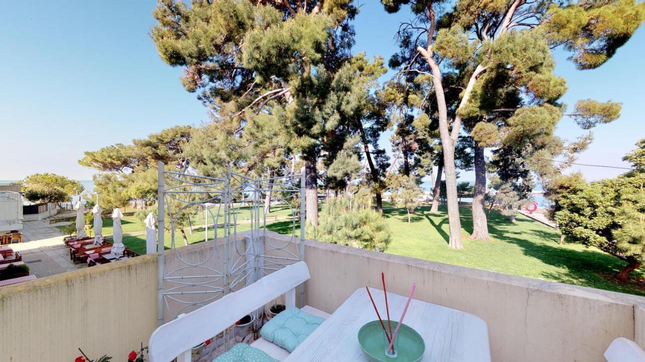 Lara Deluxe Superior 5 Star Apartment, Your Piece Of Heaven By The Sea & Park Novigrad  ภายนอก รูปภาพ