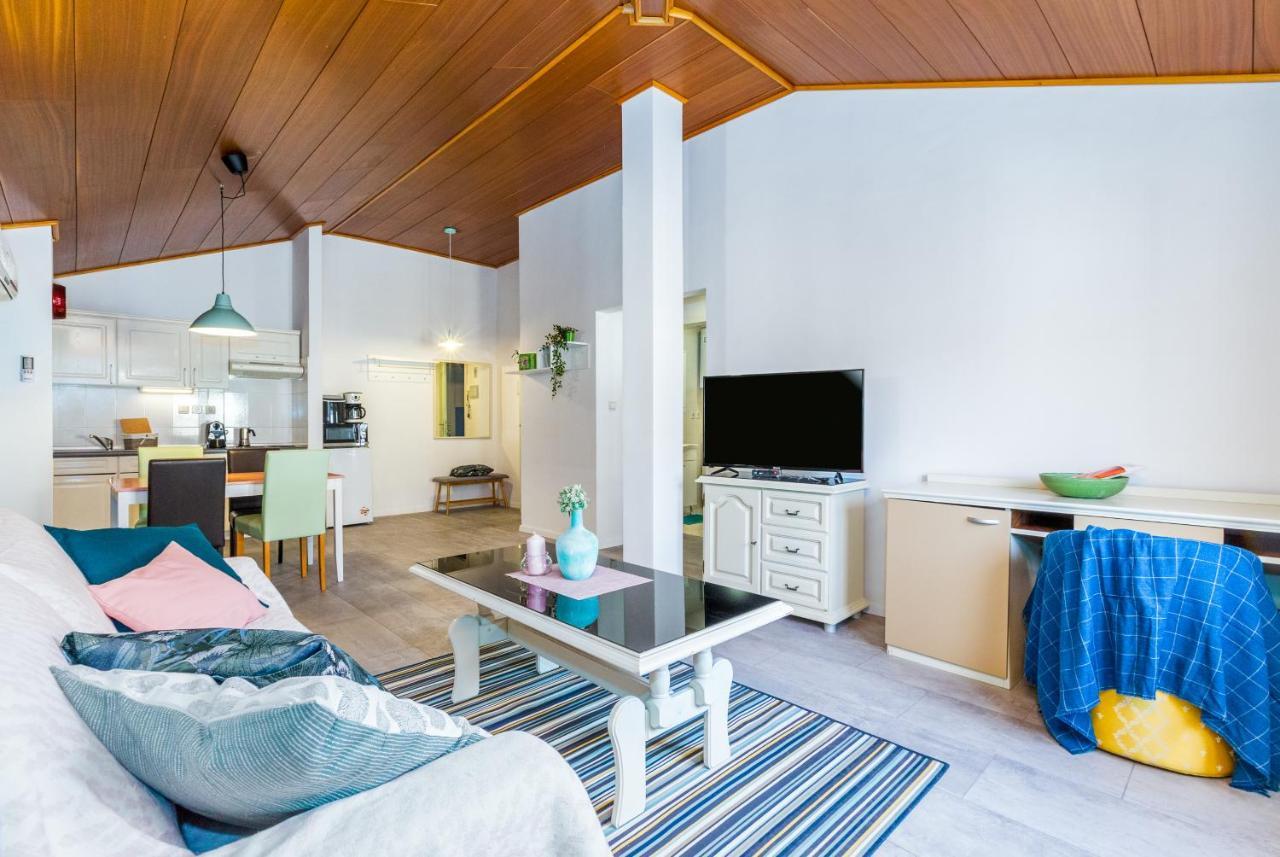 Lara Deluxe Superior 5 Star Apartment, Your Piece Of Heaven By The Sea & Park Novigrad  ภายนอก รูปภาพ